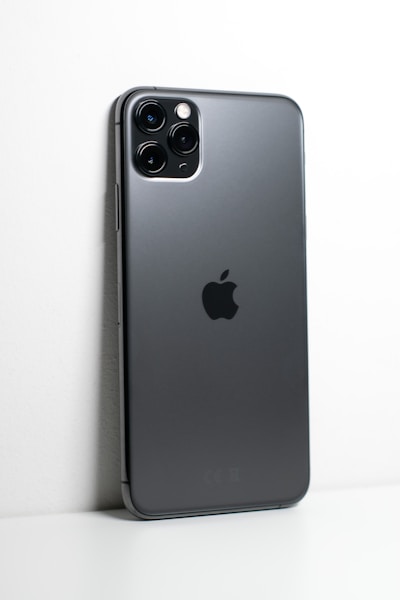 Apple iPhone SE (3rd Gen)